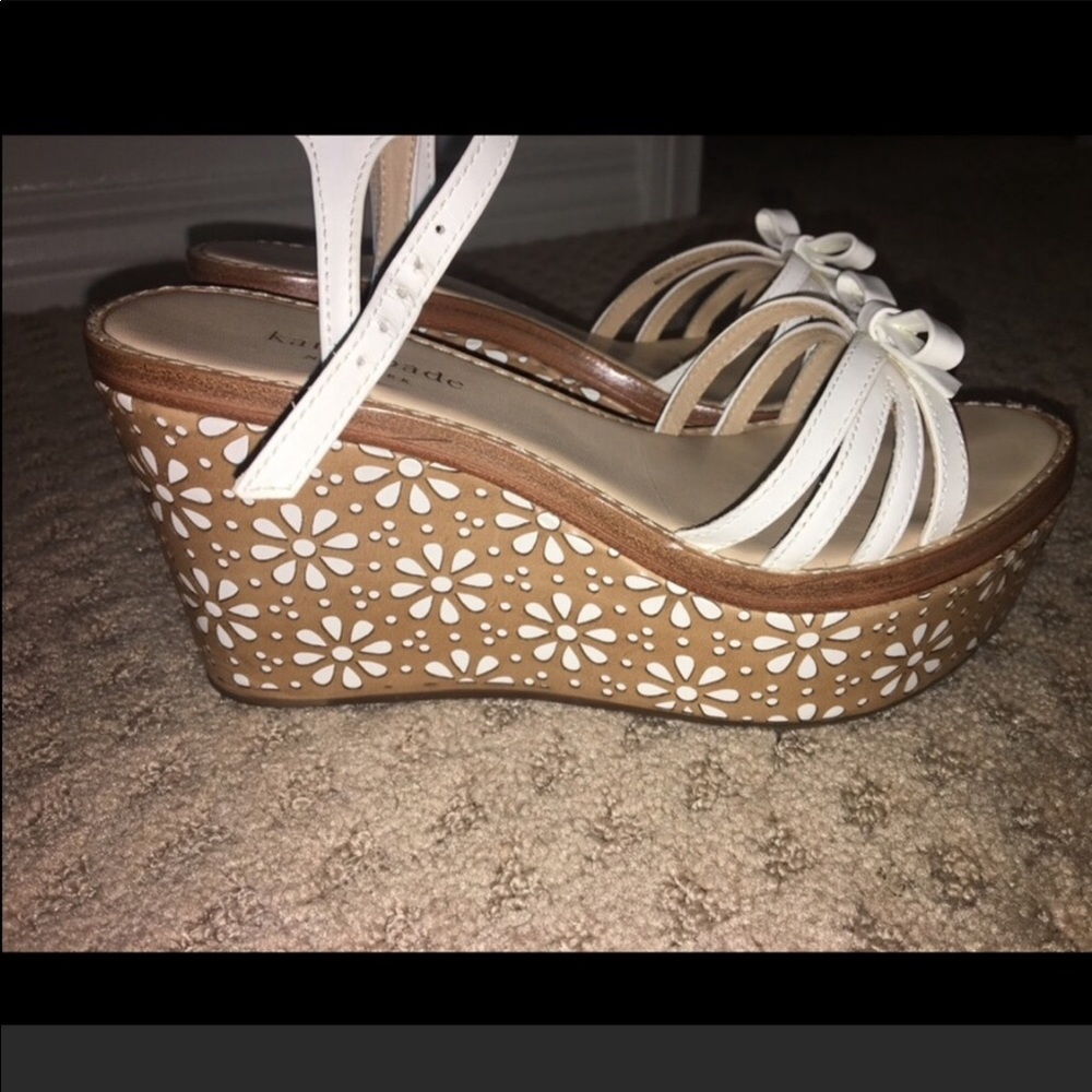 Kate spade white leather laser cut flower wedges